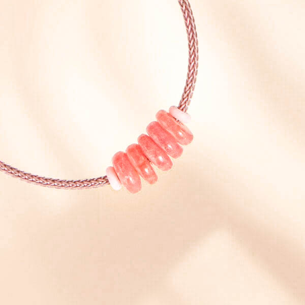 ខ្សែដៃស្លាកកាក់ថ្ម Rhodochrosite ប្រាំគ្រាប់យ - Image 2